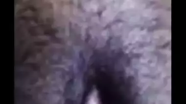 Desi Bhabi Showing Her Pussy