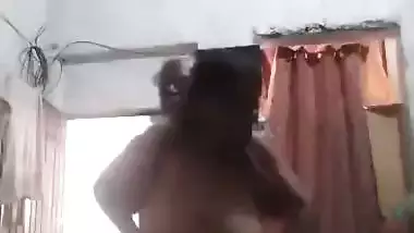 Desi local sex of an aunty fucking her father-in-law