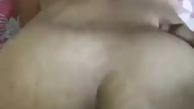 Desi sex of a lady getting fucked in the doggy style
