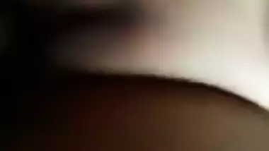 Shaved XXX pussy is a plum for perverted man who fucks Indian girl