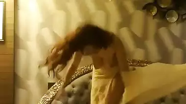 Rabi Pirzada Pakistani Singer Nude
