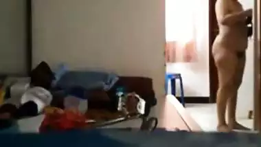 Tamil mom dress change spy video