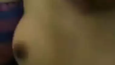 Man enjoys hardcore chudai of his 19-year-old GF