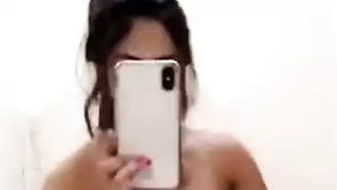 Winning Indian with navel piercing likes to act in XXX way