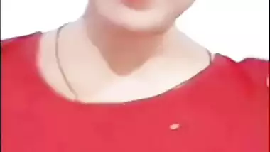 Young bhabhi stripping bra and showing boobs